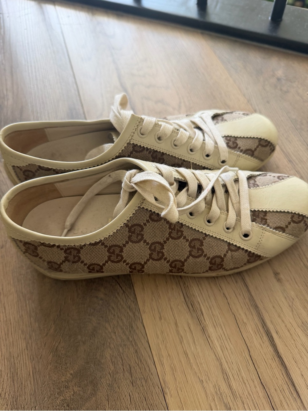 Gucci Beige and Brown GG Canvas Low-Top Sneakers - Women's